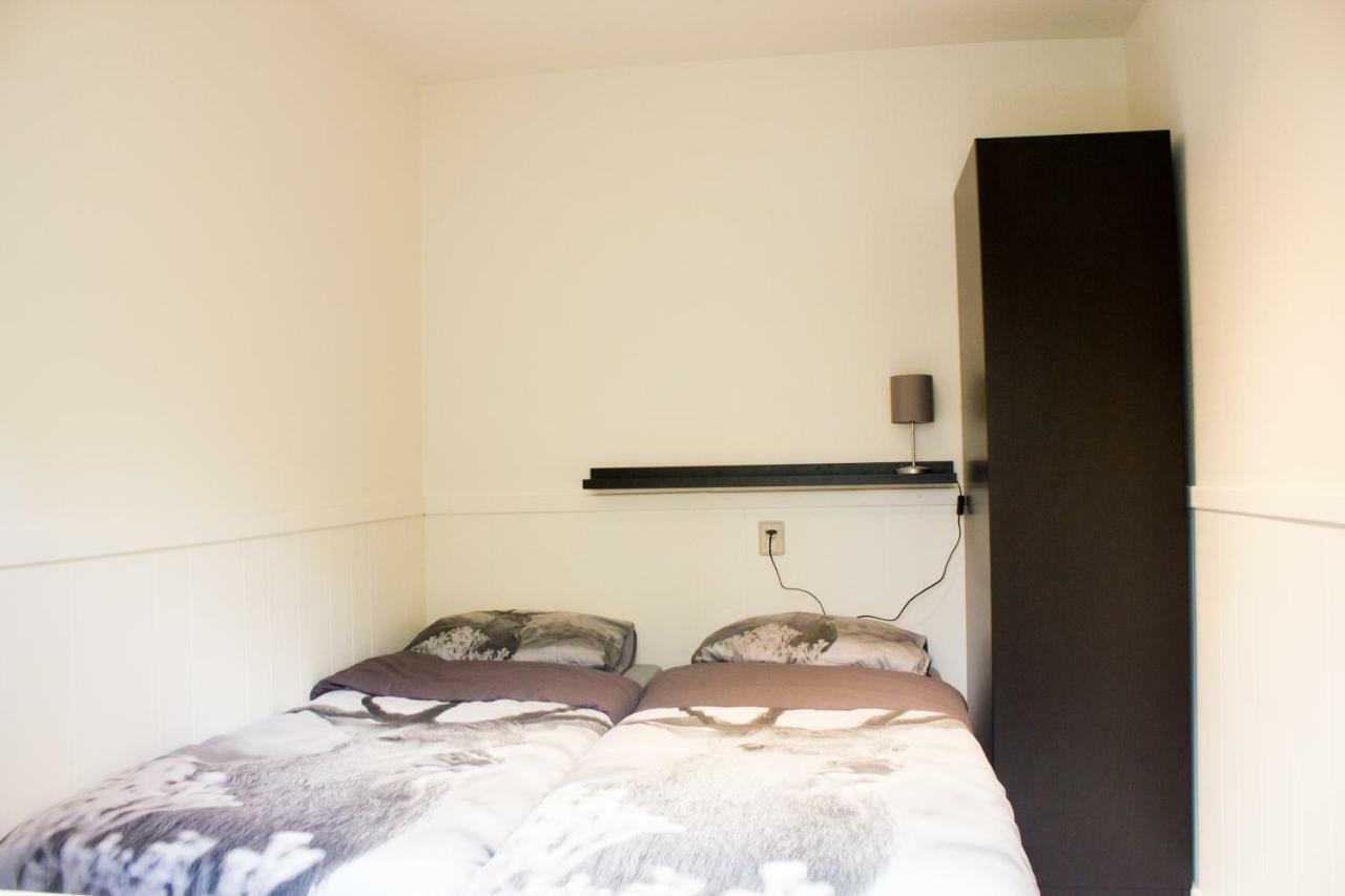 Knusse 5 Persoons Bungalow Hartje Veluwe أوتيرلو المظهر الخارجي الصورة